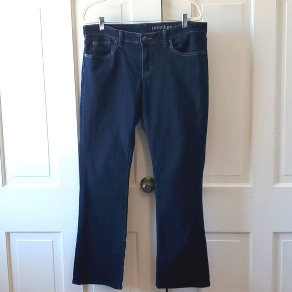 GAP PREMIUM BOOTCUT JEANS DARK WASH SIZE 12 / 31 STRETCH COTTON